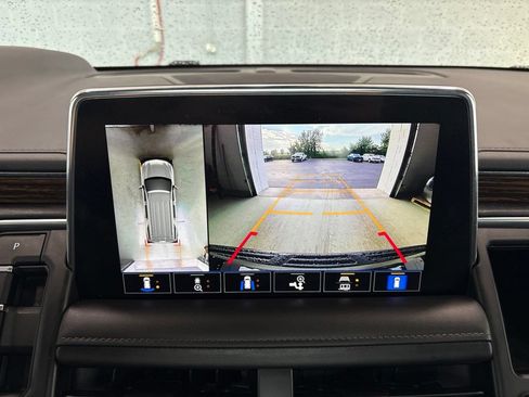Used 2021 Chevrolet Suburban High Country AWD/4WD image 40