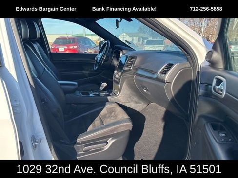 Used 2021 Jeep Grand Cherokee Laredo X image 11