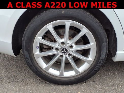 Used 2020 Mercedes-Benz A 220 4MATIC image 8