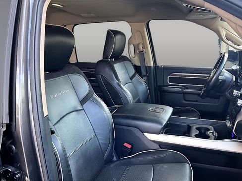 Used 2021 RAM 3500 Laramie AWD/4WD image 9