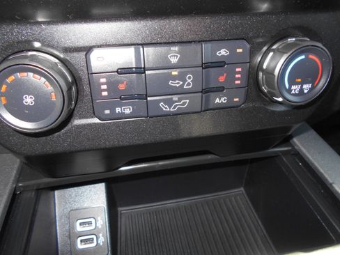 Used 2020 Ford F150 Raptor w/ Equipment Group 801A Mid AWD/4WD image 15