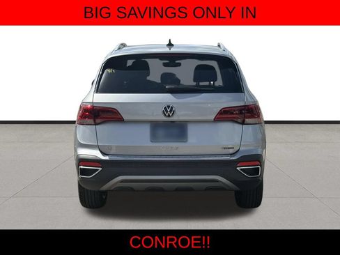 Used 2024 Volkswagen Taos SE AWD/4WD image 6