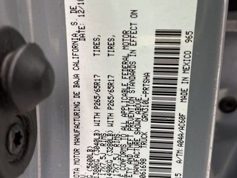 Used 2019 Toyota Tacoma TRD Sport w/ Technology Package image 29