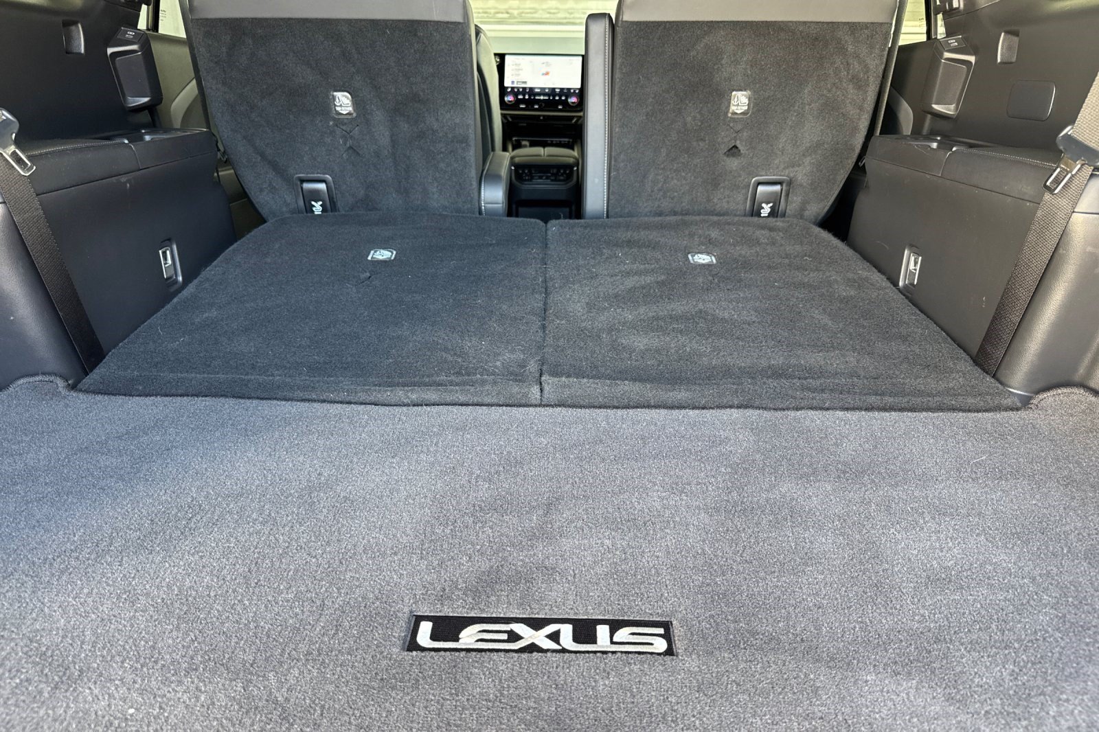 Certified 2025 Lexus TX 550h AWD Plug-In Hybrid w/ Technology Package image 20