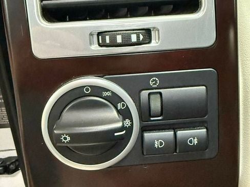 Used 2010 Land Rover Range Rover HSE AWD/4WD image 19