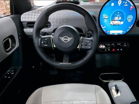 Certified 2025 MINI Cooper S image 8