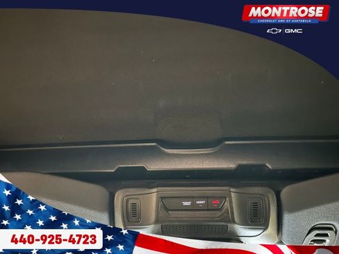 Used 2024 Jeep Wrangler Unlimited w/ Convenience Group AWD/4WD image 18
