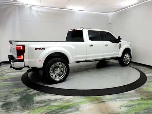 Used 2021 Ford F450 Platinum w/ FX4 Off-Road Package image 5