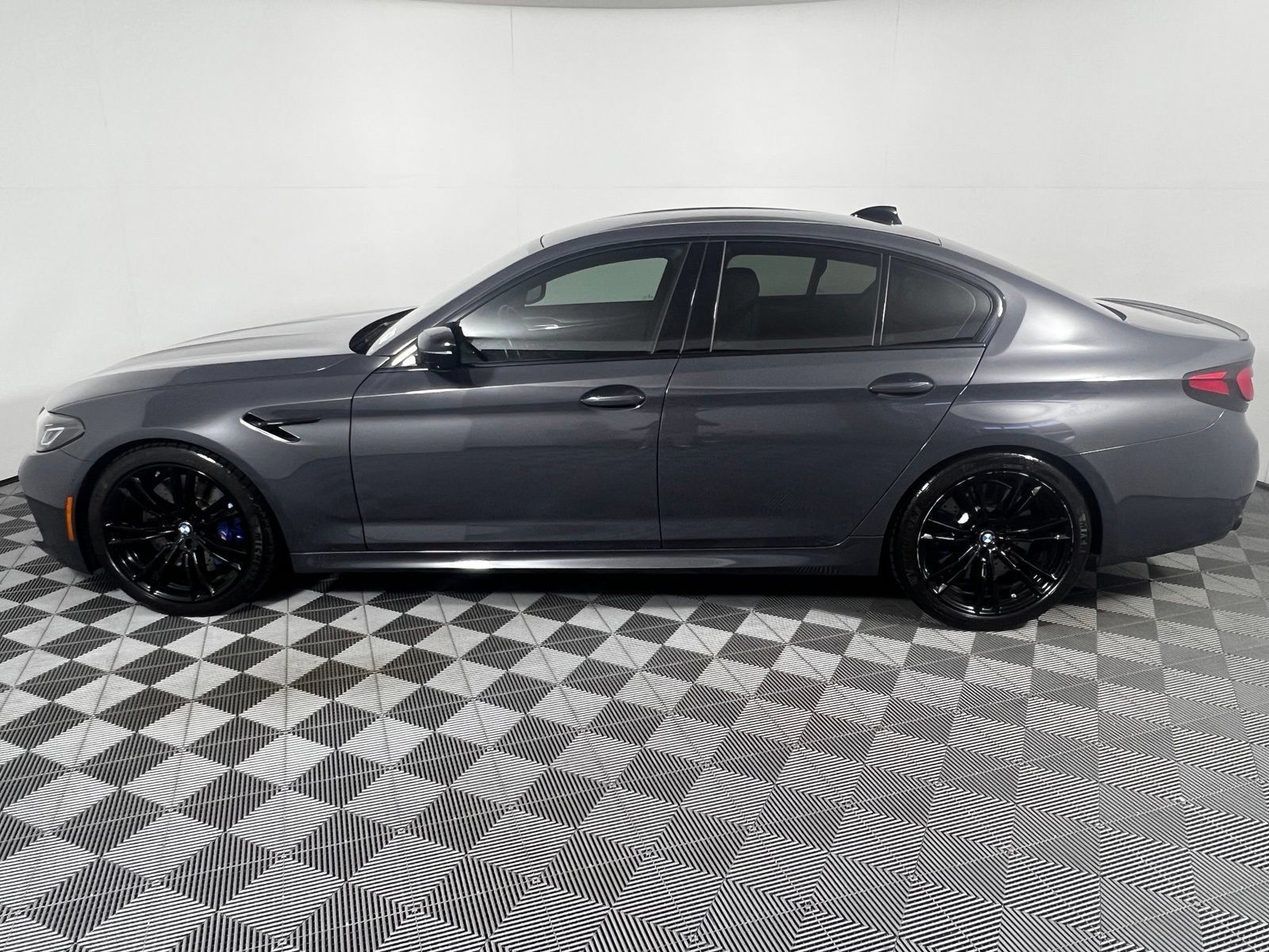 Used 2022 BMW M5 w/ Competition Package AWD/4WD image 8