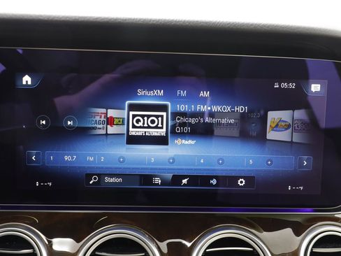 Used 2022 Mercedes-Benz E 450 4MATIC All-Terrain Wagon image 9