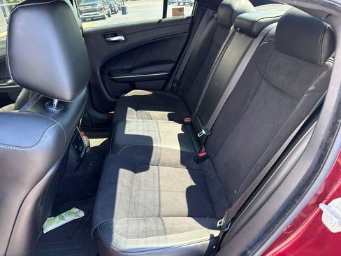 Used 2019 Dodge Charger R/T w/ Plus Group RWD image 8