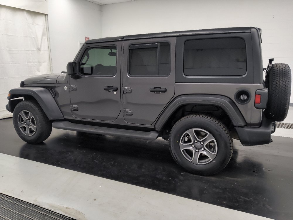 Used 2018 Jeep Wrangler Unlimited Sport S AWD/4WD image 3