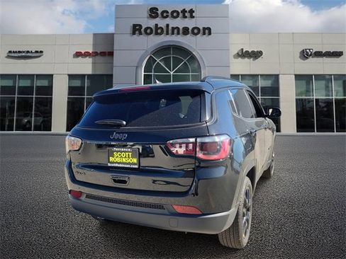 New 2026 Jeep Compass Latitude image 4