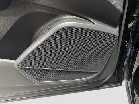 Certified 2025 Audi Q5 2.0T Premium image 19