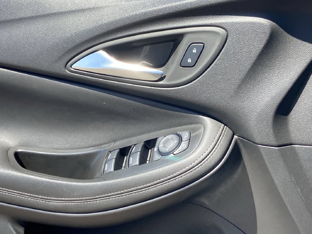 Used 2024 Buick Encore GX Preferred FWD image 18