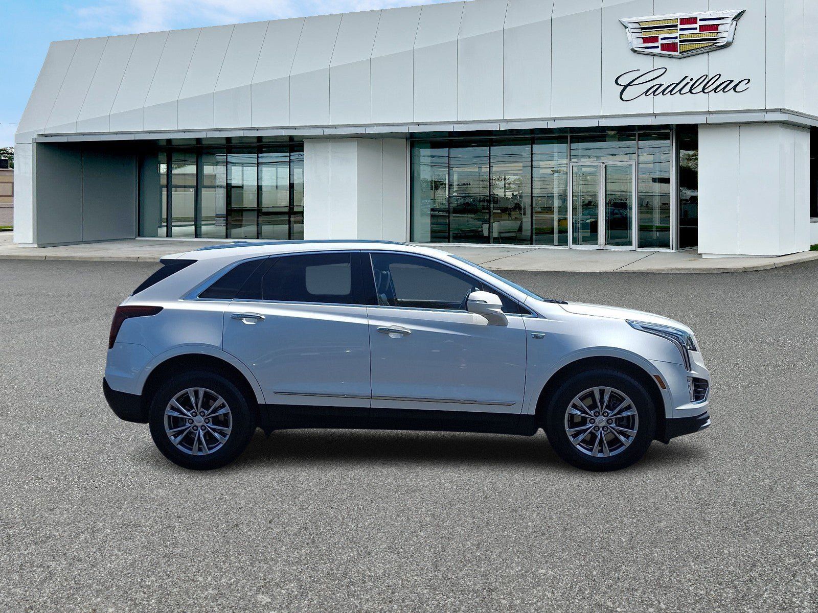 Certified 2022 Cadillac XT5 Premium Luxury AWD/4WD image 6