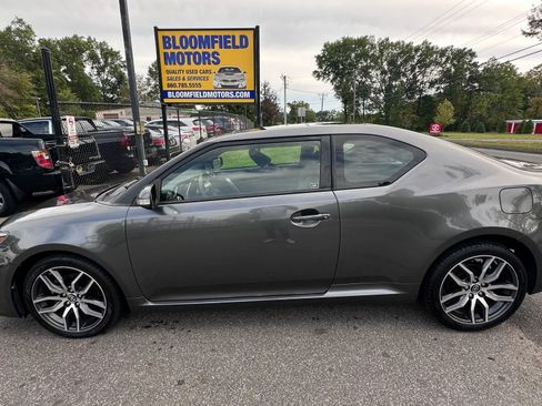 Used 2015 Scion tC image 8