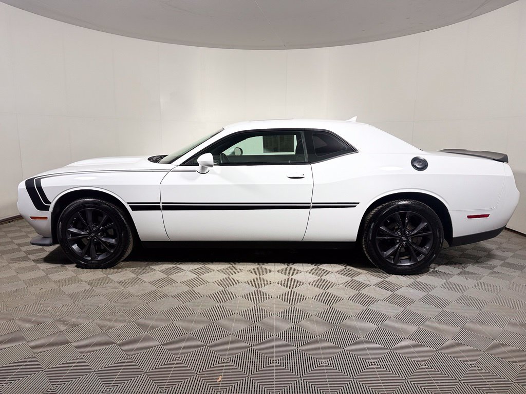 Used 2020 Dodge Challenger GT AWD/4WD image 3