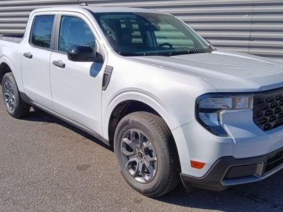 New 2025 Ford Maverick XLT w/ XLT Luxury Package