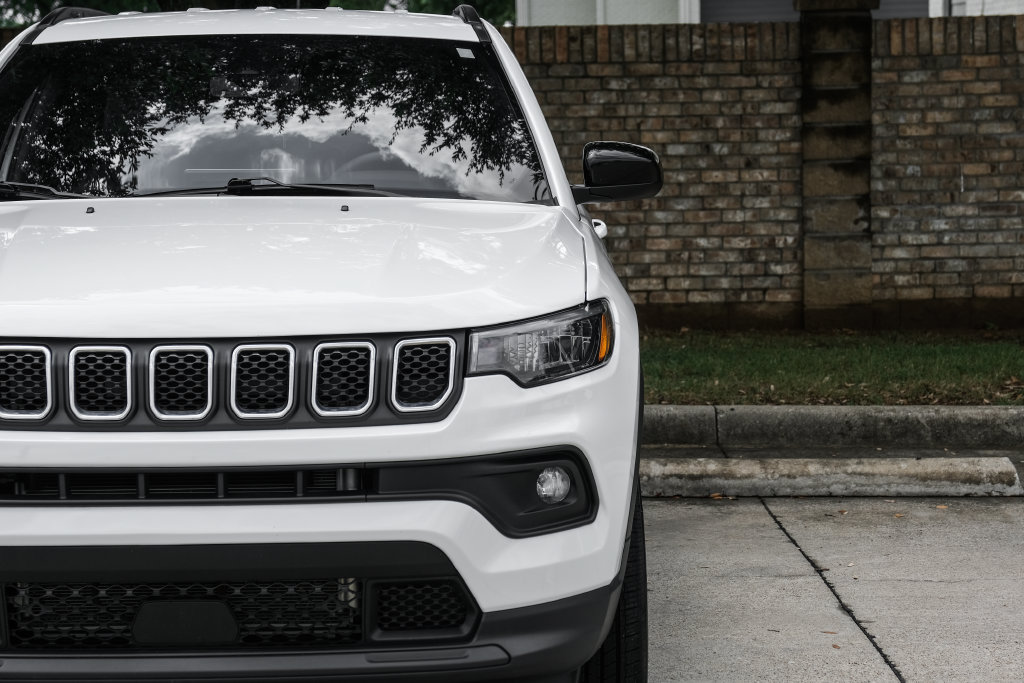 Used 2023 Jeep Compass Latitude AWD/4WD image 58
