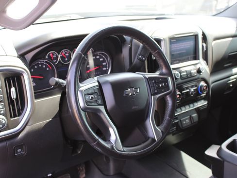 Used 2021 Chevrolet Silverado 1500 RST AWD/4WD image 10