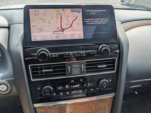Used 2021 Nissan Armada SL RWD image 32