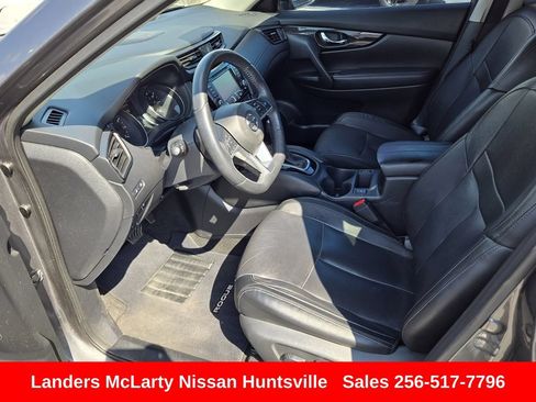 Used 2019 Nissan Rogue SL w/ Premium Package FWD image 17