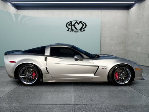 Used 2007 Chevrolet Corvette Z06 w/ Preferred Equipment Group RWD image 2