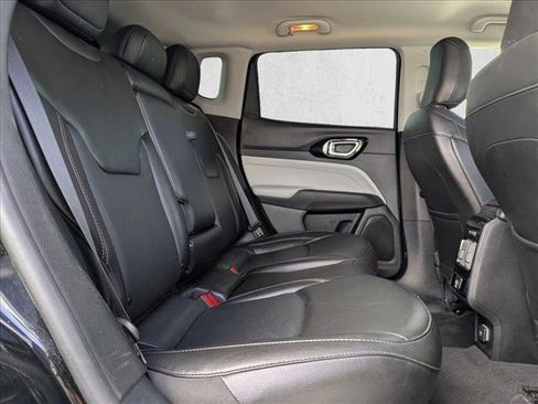Used 2022 Jeep Compass Limited AWD/4WD image 19