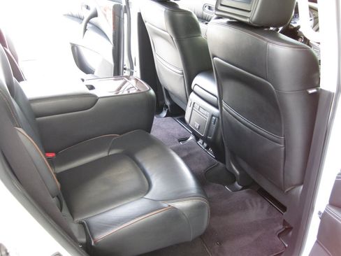 Used 2017 Nissan Armada Platinum w/ Captain Seat Package AWD/4WD image 30