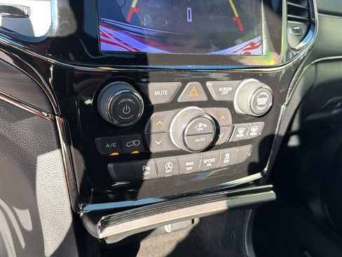 Used 2020 Jeep Grand Cherokee Limited X AWD/4WD image 26