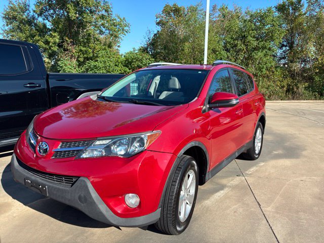 Used 2014 Toyota RAV4 XLE FWD image 3