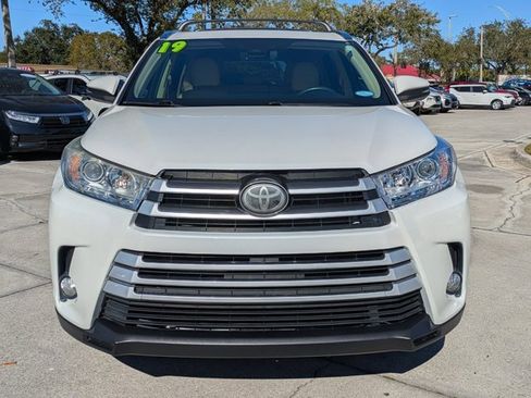 Used 2019 Toyota Highlander XLE image 8