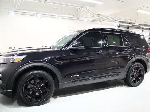 Used 2024 Ford Explorer ST w/ Equipment Group 401A image 18