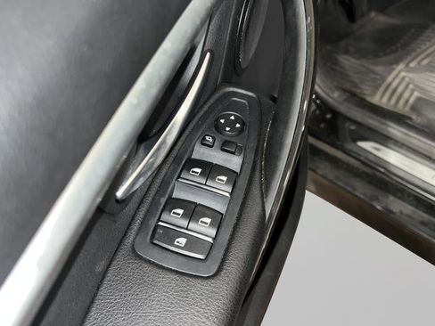 Used 2018 BMW 330i xDrive Sedan image 19