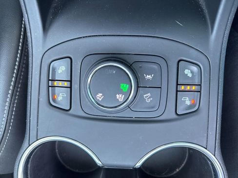 Used 2022 GMC Terrain SLT w/ Elevation Edition AWD/4WD image 11