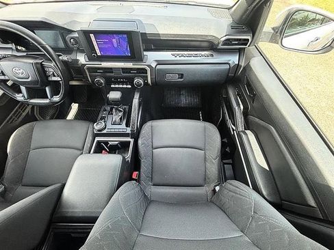 Used 2024 Toyota Tacoma SR5 AWD/4WD image 13