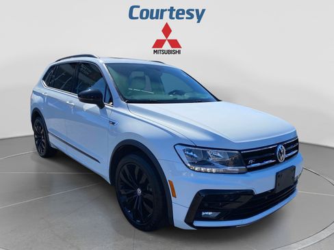 Used 2021 Volkswagen Tiguan SE R-Line w/ 3rd Row Seat Package AWD/4WD image 9