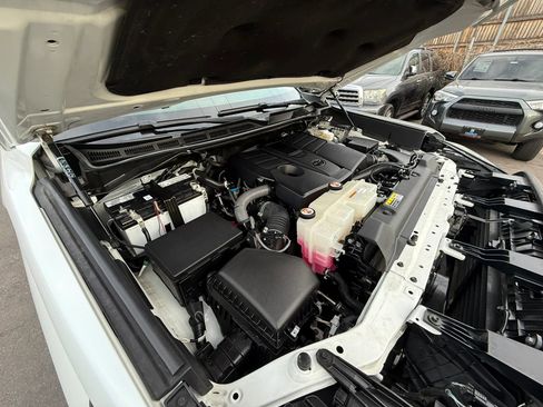 Used 2022 Toyota Tundra Limited AWD/4WD image 48