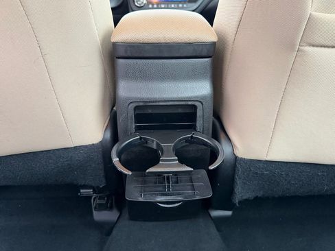 Used 2015 Toyota Corolla LE image 31