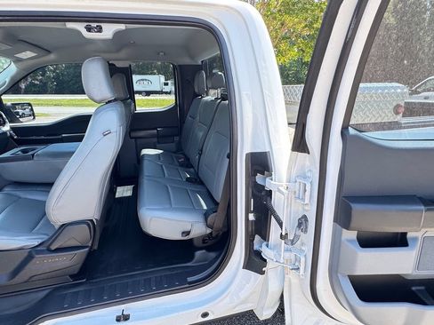 Used 2022 Ford F150 XL w/ Equipment Group 101A High RWD image 14