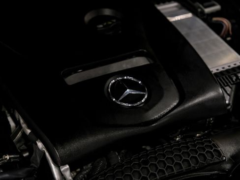 Used 2017 Mercedes-Benz E 300 image 52