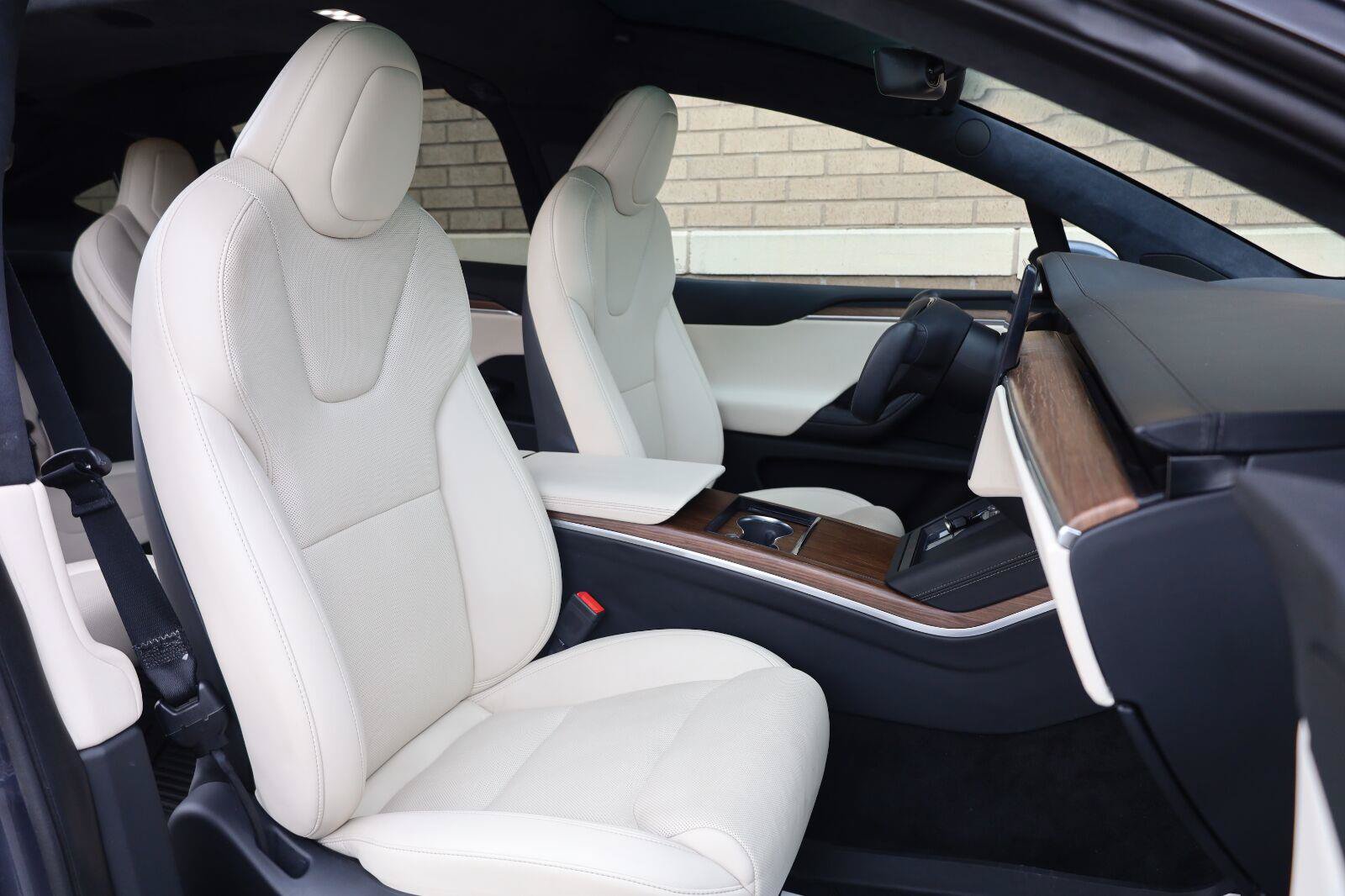 Used 2023 Tesla Model X AWD/4WD image 30