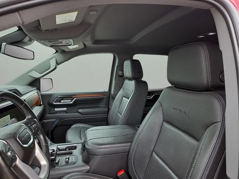 Used 2024 GMC Sierra 1500 Denali AWD/4WD image 9