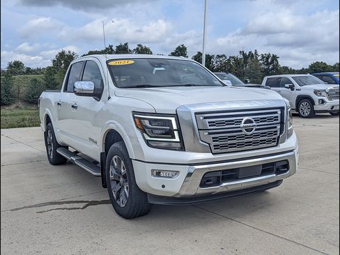 Used 2021 Nissan Titan Platinum Reserve w/ Moonroof Package AWD/4WD image 5