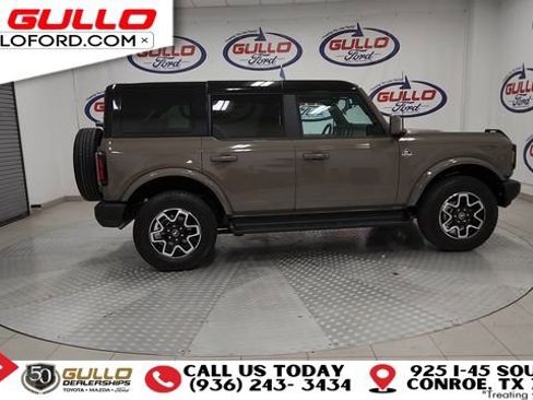 Used 2025 Ford Bronco Outer Banks image 9