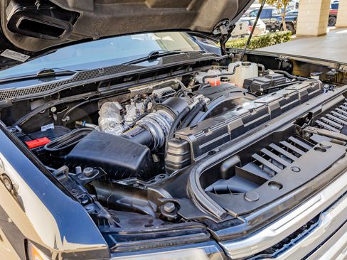 Used 2024 Chevrolet Silverado 3500 High Country w/ Technology Package image 39