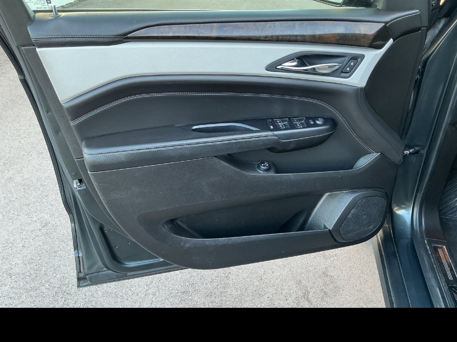 Used 2015 Cadillac SRX Premium AWD/4WD image 11