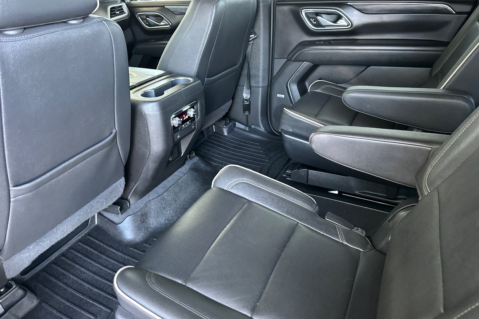 Certified 2023 GMC Yukon XL SLT RWD image 14