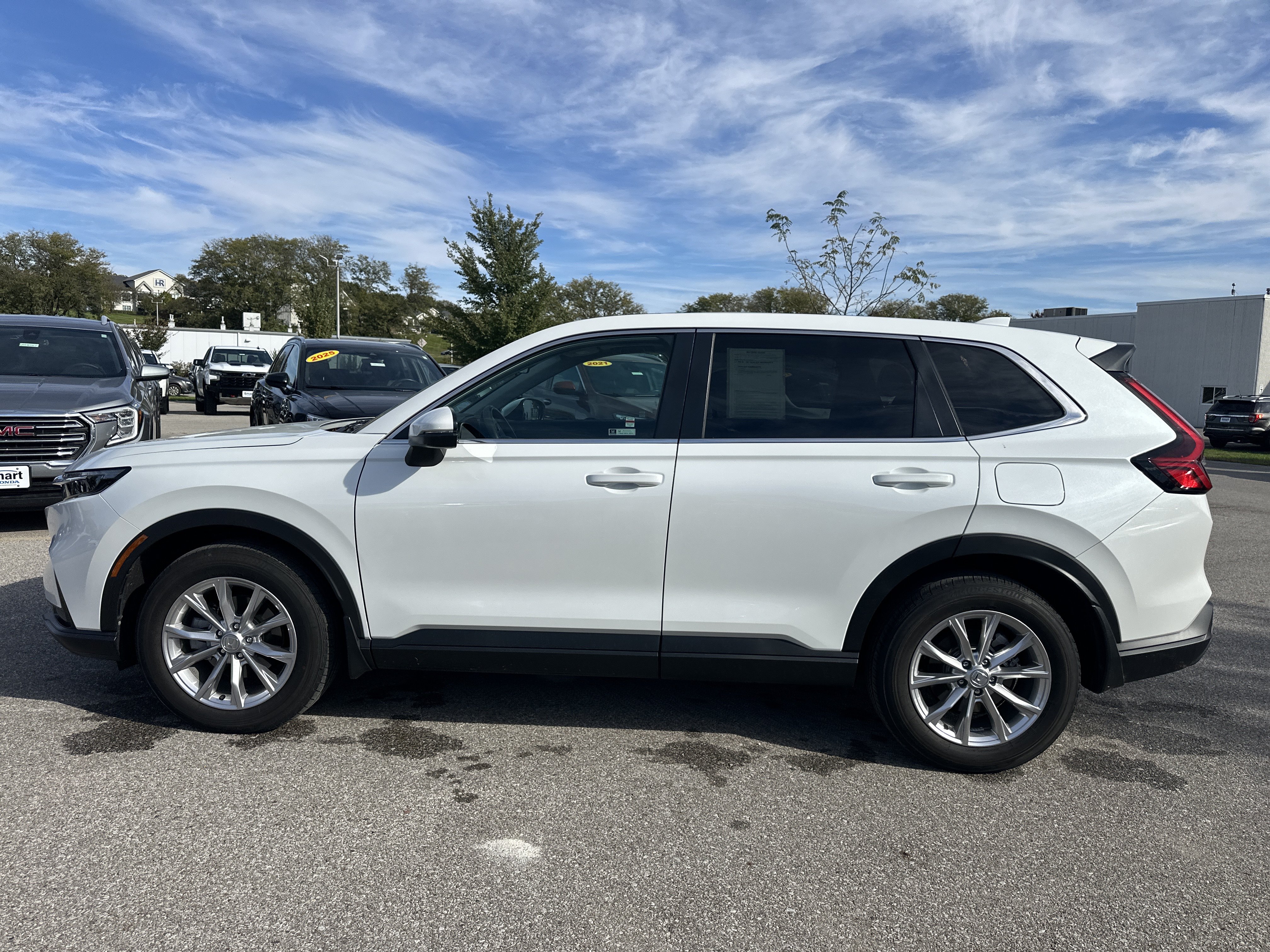 Used 2024 Honda CR-V EX image 6